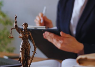 %key carrera ejecutiva en derecho